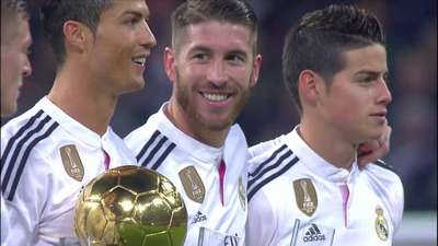 李扬两次失误葬送好局！盯人不紧，踢人送点，蓉城球员集体不满（李扬两度失误断送优势：盯防松懈、犯规送点，蓉城将士集体不满）