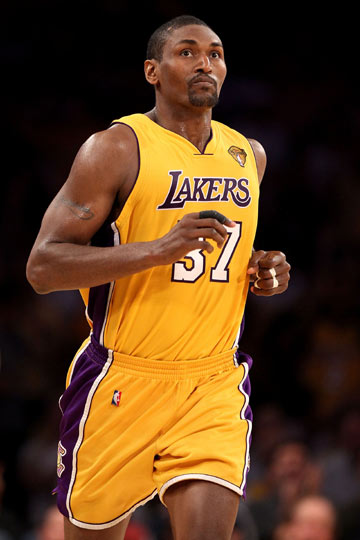 孔帕尼：不关注本菲卡与格雷罗的传闻，任何转会只会内部讨论（孔帕尼：不理会本菲卡、格雷罗传闻，转会议题只在内部讨论）