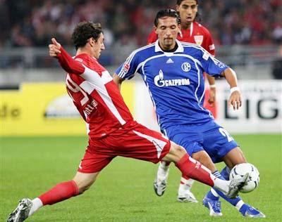 小卡纳瓦罗：在我哥光环下成长压力很大；我始终爱着那不勒斯（小卡纳瓦罗：哥哥光环带来重压，我对那不勒斯的爱始终如一）