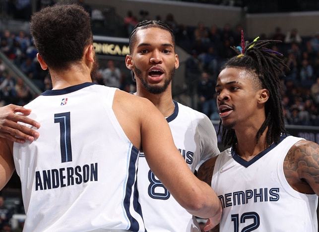 西甲战报：齐甘科夫双响+绝杀，赫罗纳2-1逆转皇家社会（西甲快讯：齐甘科夫梅开二度读秒绝杀，赫罗纳2-1逆转皇家社会）