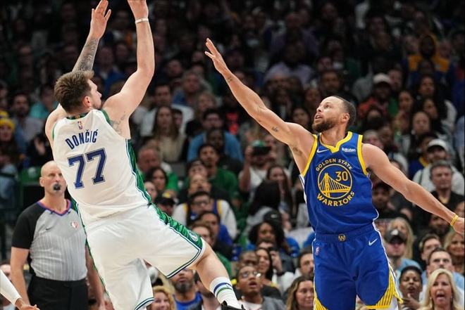 怀特复出力助阿森纳争冠，枪手伤病潮下的坚强回应（怀特复归助阿森纳冲冠，伤病潮中枪手强势回击）