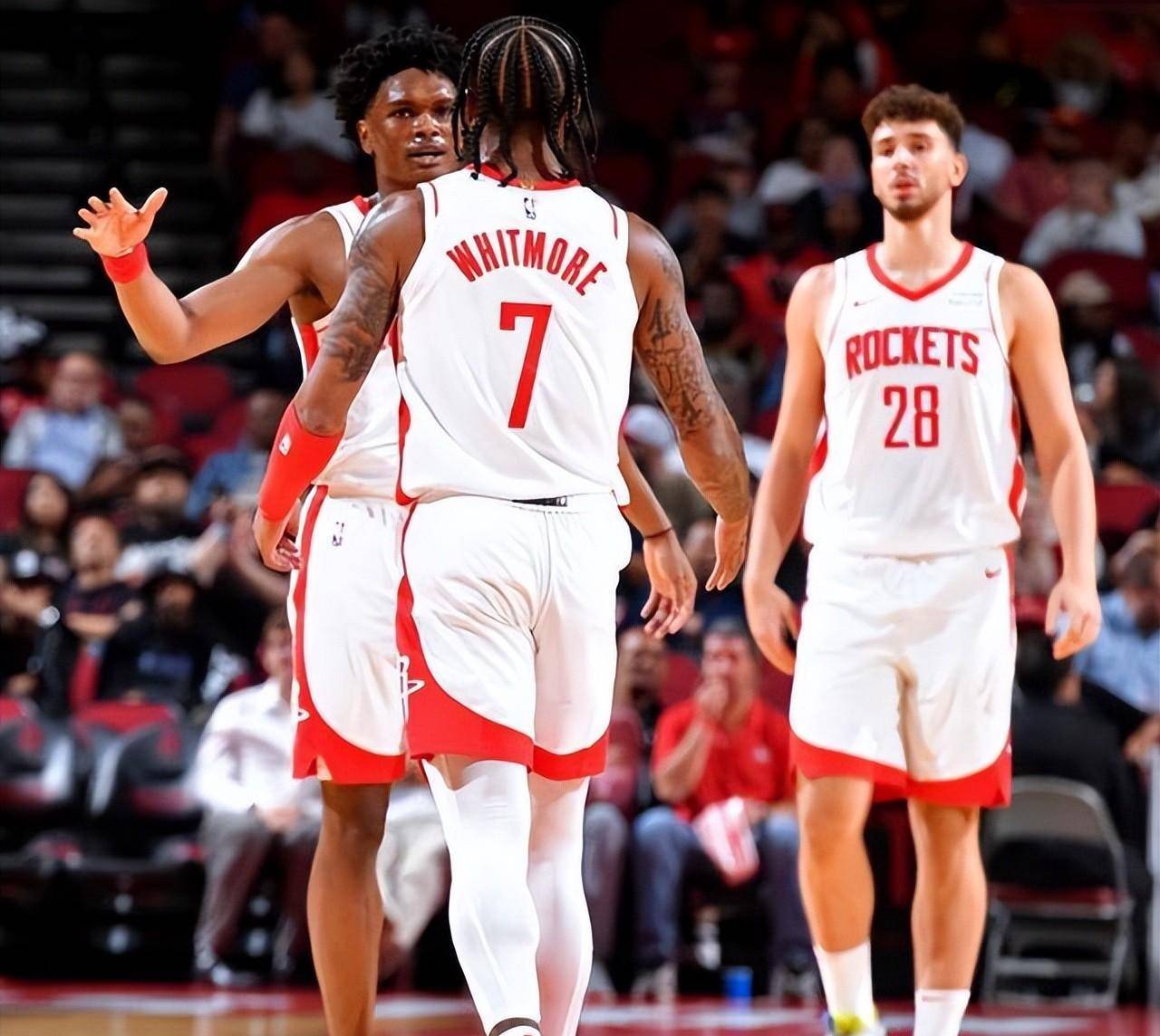 仅次于拉莫斯和魔笛，佩里西奇是欧冠打入点球第三年长的球员（佩里西奇位列欧冠点球进球年长榜第三，仅逊拉莫斯与莫德里奇）