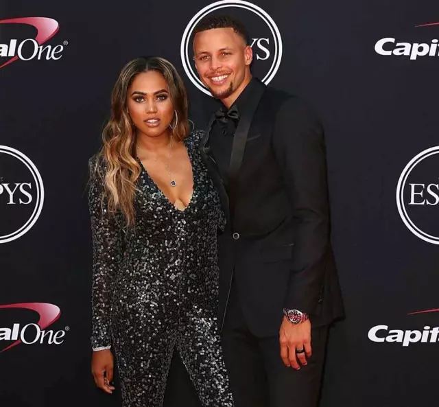 罗马诺：米兰之前就关注过帕尼切利，但白学堡1月不会卖（罗马诺：米兰早已考察帕尼切利，但白学堡一月无意出售）