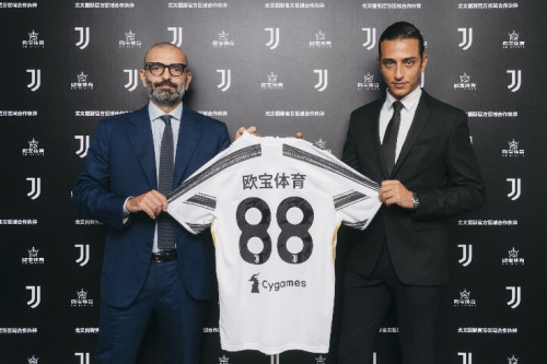 FM：诸多欧洲豪门有意布阿迪，他可能3月就进入法国国家队（FM：多家欧陆豪门追逐布阿迪，3月或将首次入选法国队）