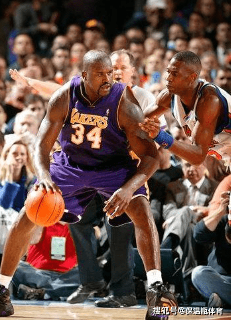 5000字解析萨拉赫爆炸采访 凭啥别人犯错能保住位置，我不行？（5000字深度解读萨拉赫火爆访谈：凭什么别人犯错还能稳位置，我就不行？）